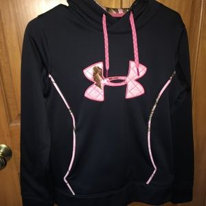 Woman's Small Under Armour Hoodie